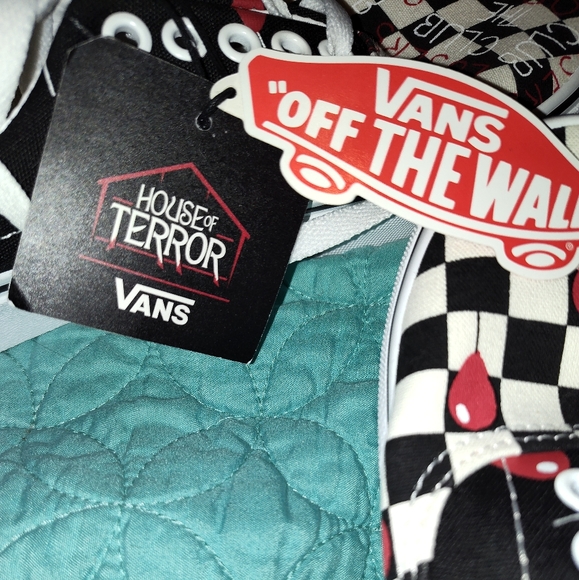 Hous of Terror IT Vans - Picture 5 of 6